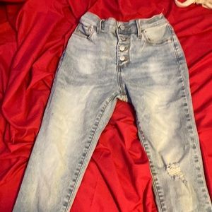 Tight skinny jeans/adjustable waist